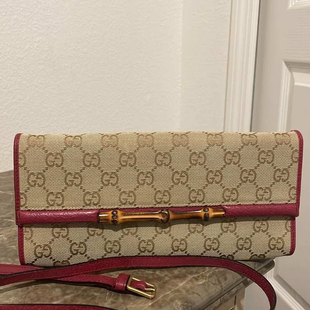 Vintage Gucci Clutch